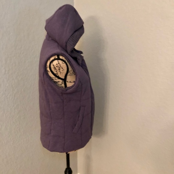 The North Face Women's Medium Vest - Picture 10 of 10